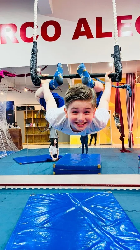 Aulas de circo infantil