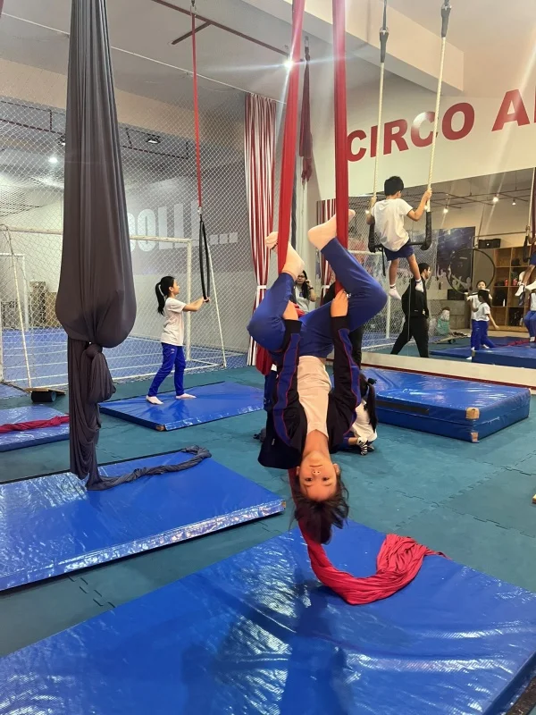 Contraturno infantil